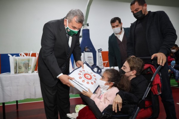 Büyükşehir engelli bireylere destek sağlıyor