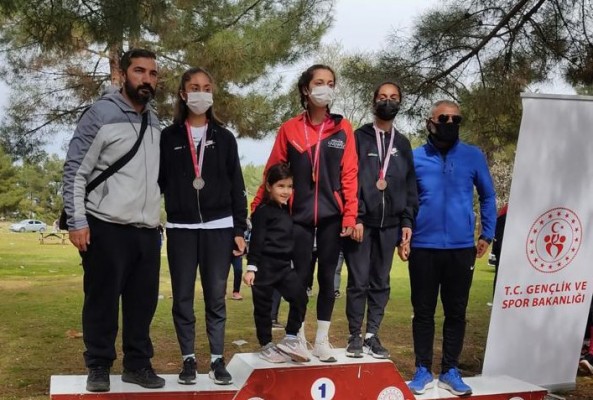 Gençler Şanlıurfa’ya madalyalarla dönüyor