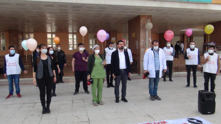 Pandemide kaybedilen sağlık emekçileri anıldı