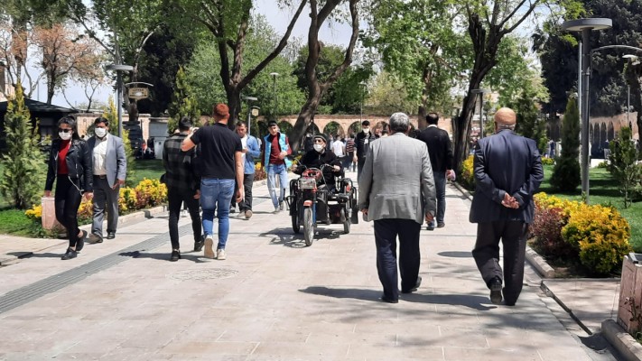 Balıklıgöl'de cuma kalabalığı