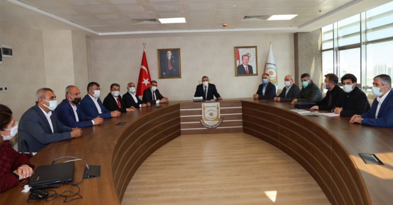 Büyükşehir’de toplu iş sözleşmesinde imzalar atıldı