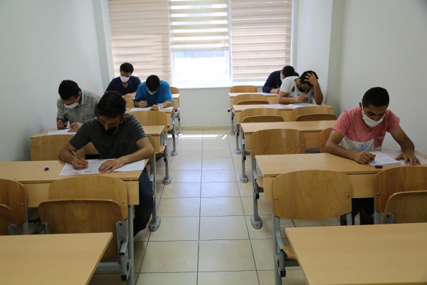 Haliliye’de gençler üniversite sınavlarına hazırlanıyor