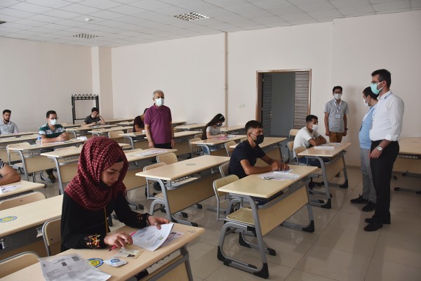 HRÜ’de Uluslararası Öğrenci Sınavı yapıldı