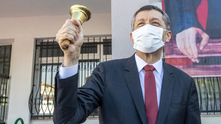 Bakan Selçuk açıkladı: Okullar 6 Eylül’de açılacak