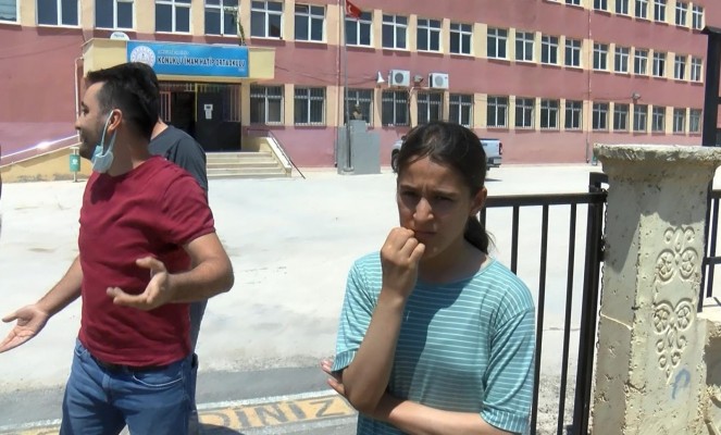 Merve’ye okulunun kapıları kapandı