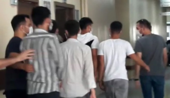Şanlıurfa'da uyuşturucu satıcılarına şafak operasyonu: 9 gözaltı