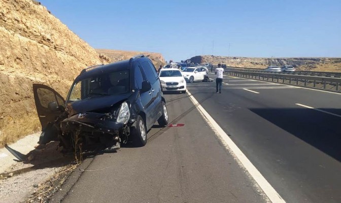 Şanlıurfa'da zincirleme kaza: 11 yaralı (-EK)