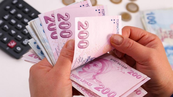 Hükümet, memur ve memur emeklileri için zam teklifini sundu