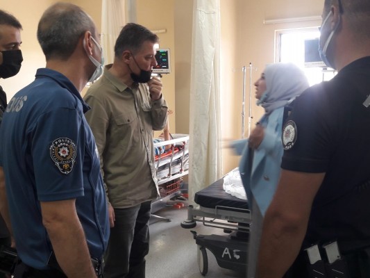 İl Emniyet Müdürü’nden yaralı öğrencilere ziyaret