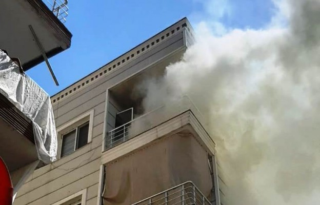 Şanlıurfa'da klima yangını korkuttu
