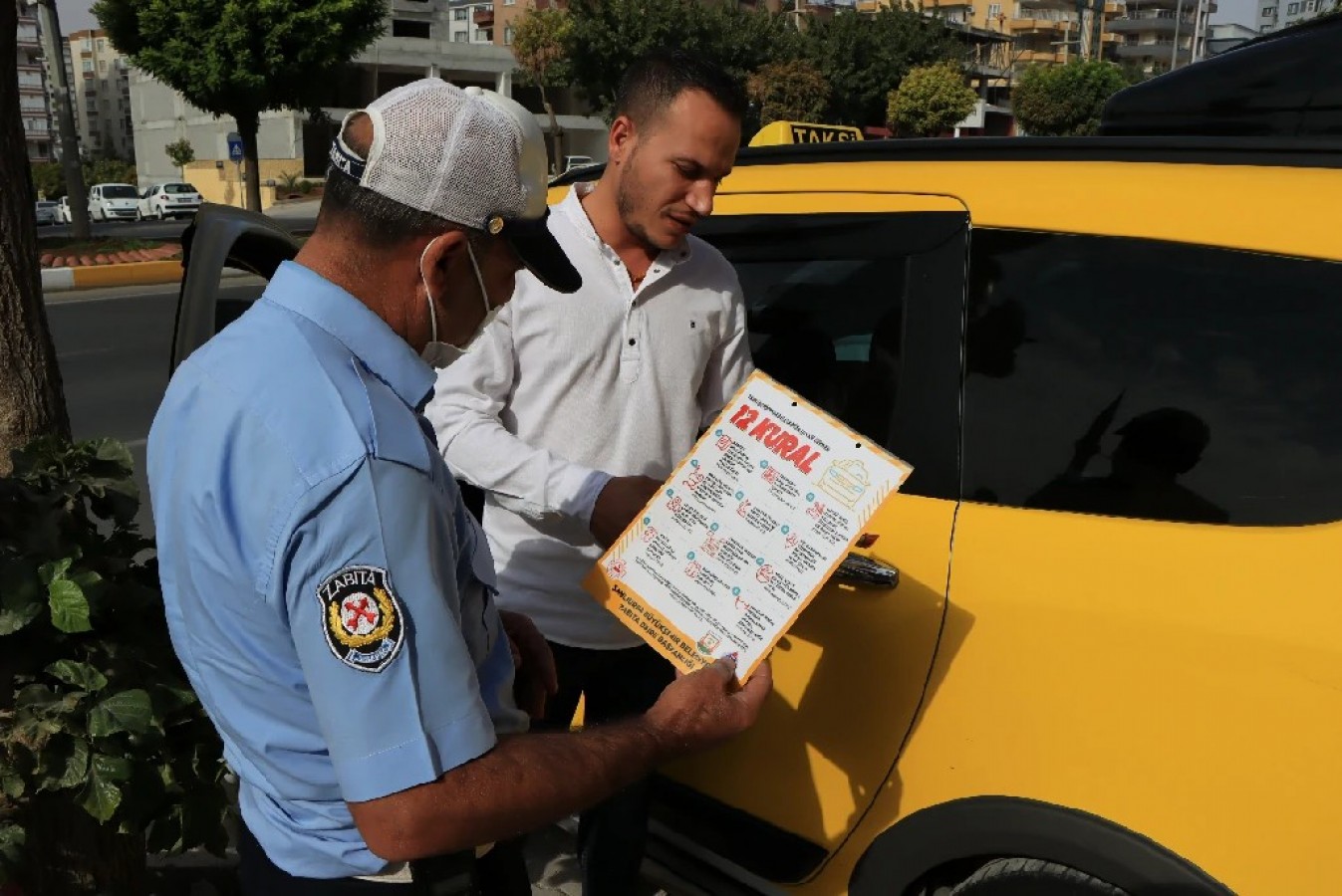 Şanlıurfa'da taksi sürücülerine 12 kural anlatıldı