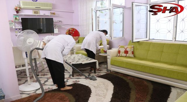 Bayram öncesi evde bakım hizmeti ile yüzler gülüyor