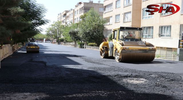 Haliliye'de asfalt atağı merkez mahallelerde devam ediyor