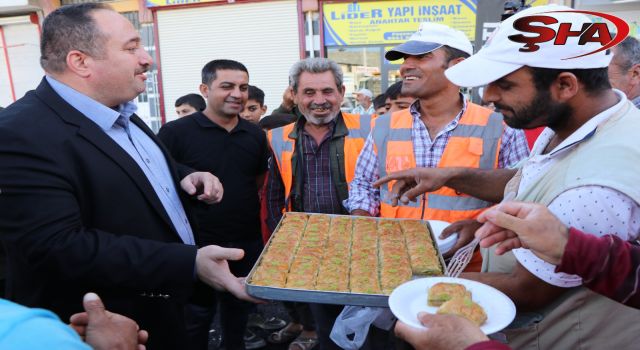 Başkan Ekinci’den işçilere tatlı jesti