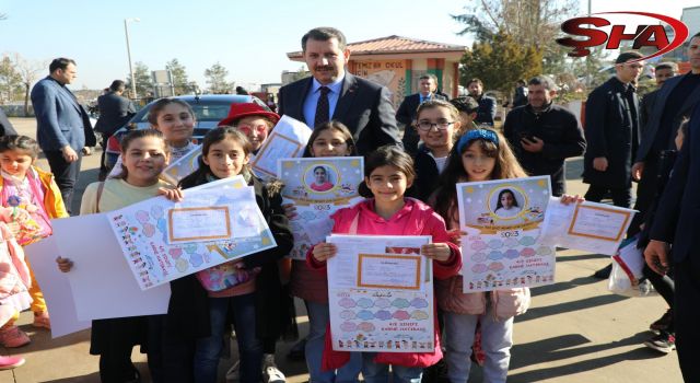 Urfa'da 725 bin öğrenci karne sevinci yaşadı