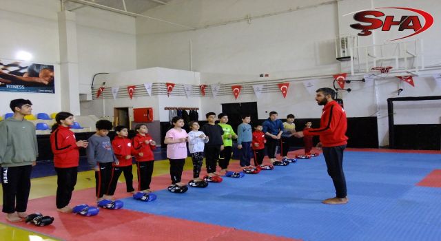 Karaköprü’de çocuklar sporla gelişiyor