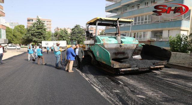 BAŞKAN CANPOLAT, SICAK ASFALT ÇALIŞMALARINI İNCELEDİ