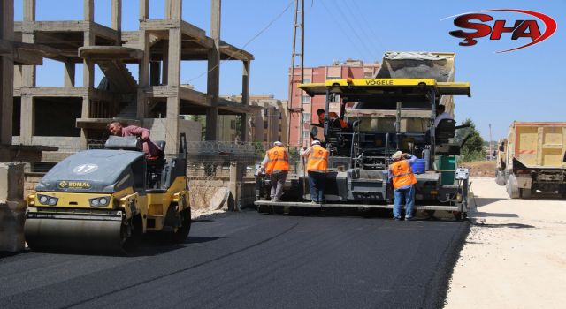 Haliliye’de sıcak asfalt çalışmaları devam ediyor