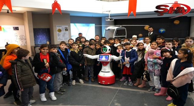 Karaköprü'de çocuklara uzay bilimi ve yeni nesil teknoloji tanıtılıyor