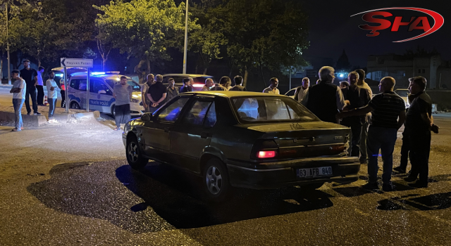 Şanlıurfa'da otomobil ile motosiklet çarpıştı: 3 kişi yaralandı