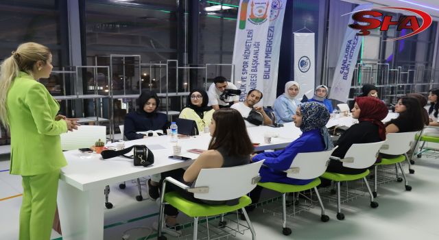 Büyükşehir Belediyesi, afetten etkilenen gençlerin güçlendirilmesi programına ev sahipliği yapıyor
