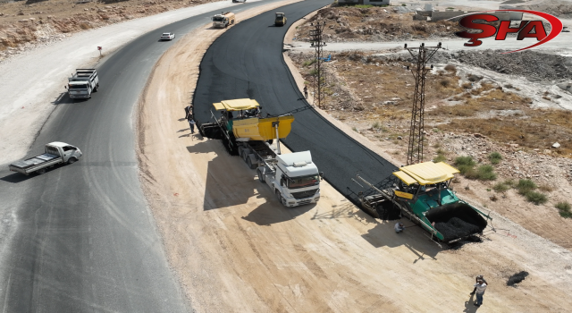 Büyükşehir, sanayi bölgesinde yol çalışmalarını sürdürüyor
