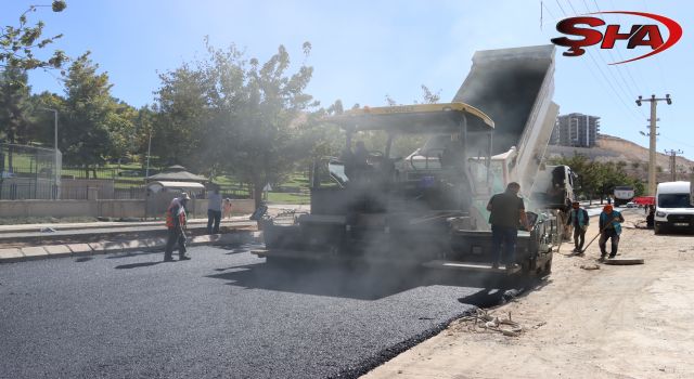 Eyyübiye’de altyapısı tamamlanan yollar asfaltlanıyor
