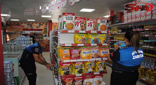 Şanlıurfa’da marketlerde tarihi geçmiş yüzlerce ürün ele geçirildi