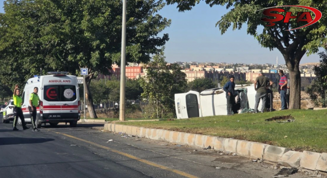 Şanlıurfa’da otomobil takla attı: 2 yaralı