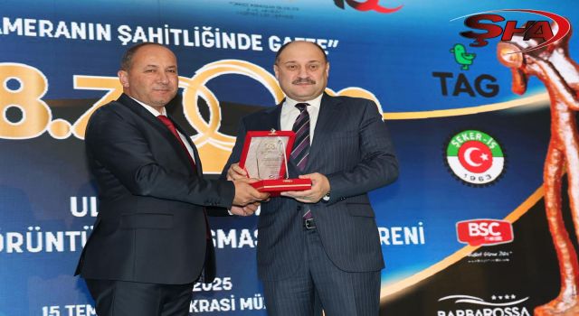 Başkan Gülpınar’a “Yılın En Şeffaf Belediye Başkanı” ödülü