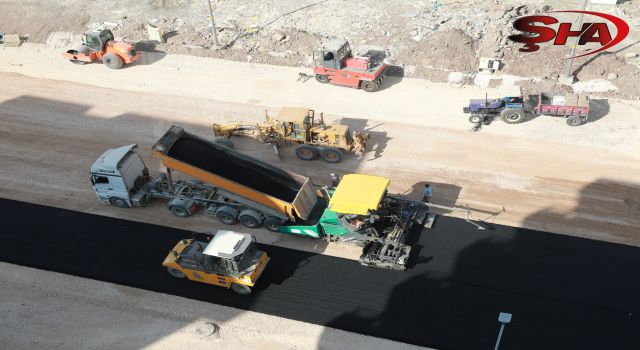 Siverek çevre yolunda asfaltlama çalışmaları sürüyor