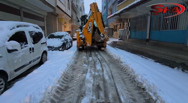 Eyyübiye’de karla mücadele çalışmaları sürüyor