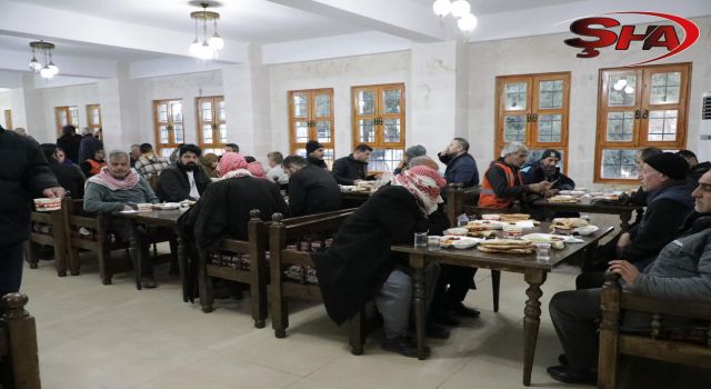 Viranşehir’de ilk iftar halk sofrasında yapıldı