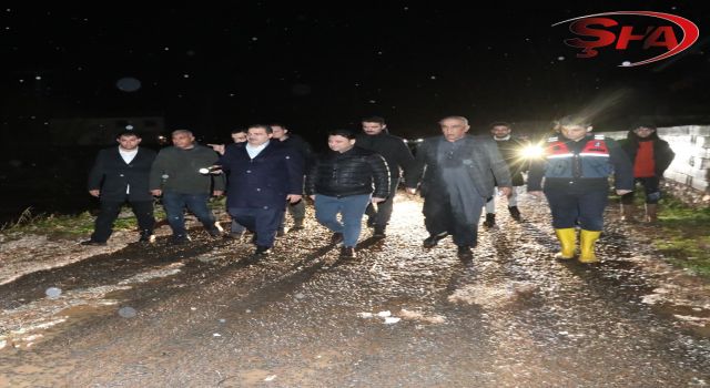 Başkan Canpolat Ve Kaymakam Şahin’den gece sağanak mesaisi