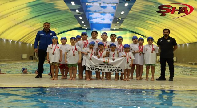Şanlıurfa’da minik yüzücülerden 24 madalya