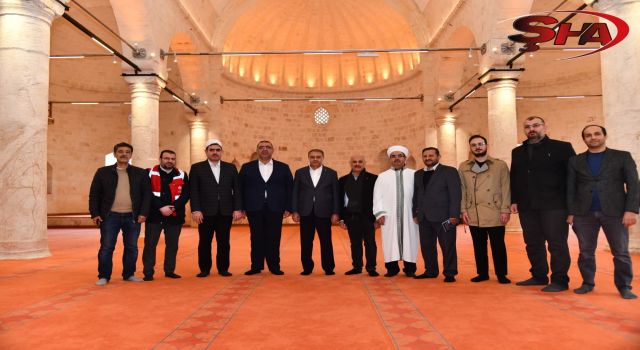 Tarihi Selahattin Eyyubi Camii yeniden ibadete açıldı