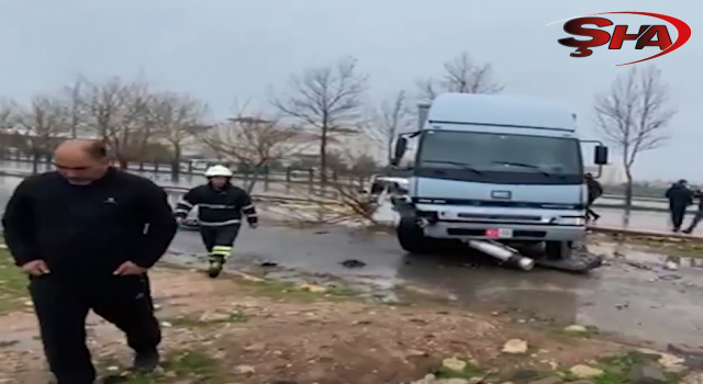 Viranşehir’de askeri araç ile otomobil çarpıştı: 3 yaralı