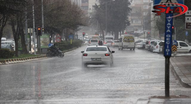 Vali Şıldak vatandaşı uyardı: Zorunlu olmadıkça trafiğe çıkmayın
