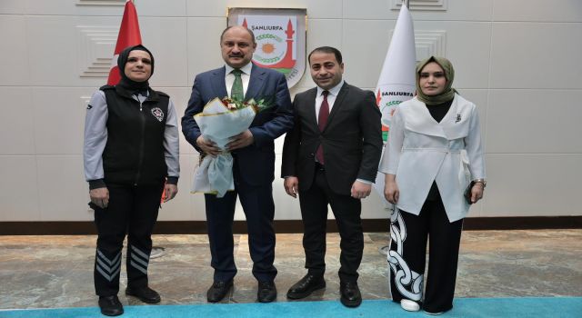 Başkan Gülpınar, Büyükşehir personeliyle bayramlaştı