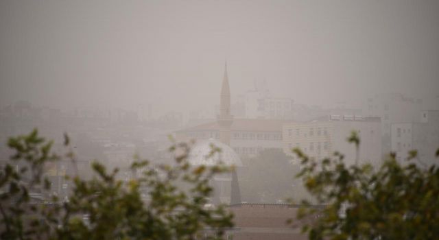 Şanlıurfa’ya toz alarmı! Dışarı çıkacaklar dikkat