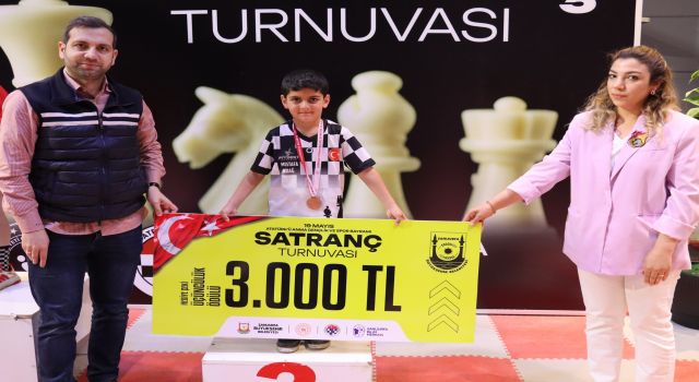 Urfa’da geleceğin satranç ustaları ödüllendirildi