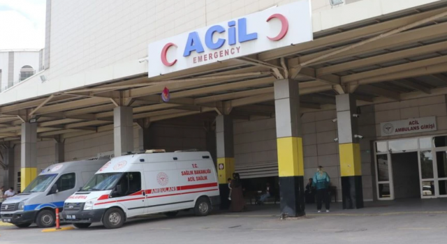 Kısas Mahallesi’nde korkutan kaza: Araçlar hurdaya döndü