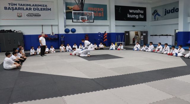 Geleceğin sporcuları büyükşehirle yetişiyor