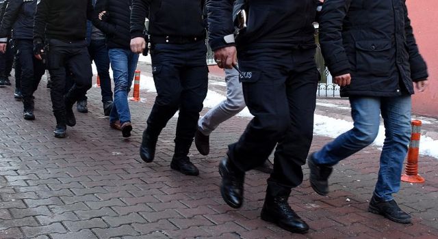 Sahte kimlik ve tapu vurgunu girişimi çökertildi