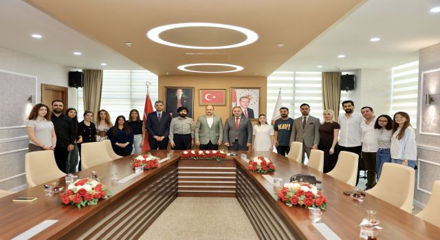 Dünya Şampiyonu Vox Humanıs’ten Başkan Gülpınar’a ziyaret