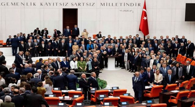 Terörsüz Türkiye yasası rekor oyla kabul edildi