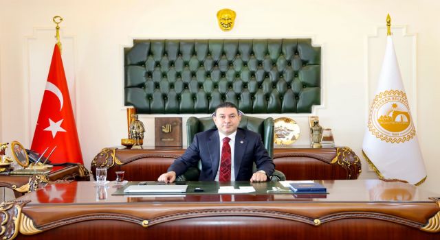 Başkan Özyavuz, Üniversiteye Yerleşen Gençleri Tebrik Etti