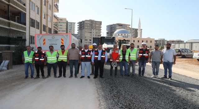 Haliliye’de asfalt devrimi: Kendi asfaltını üretip kendi yolunu yapıyor