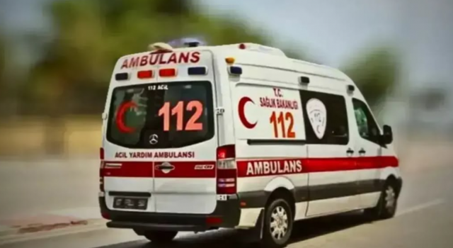 Karaköprü’de motosiklet ile otomobil çarpıştı: Yaralı var