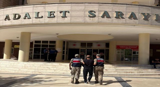 24 yıl hapis cezası vardı! Jandarma Karaköprü’de yakaladı